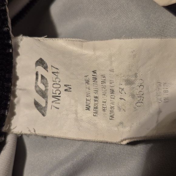 Louis Garneau men's size Medium black & yellow cycling shorts, marks on leg GUC - Picture 5 of 8